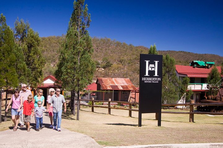  Accommodation Bookings