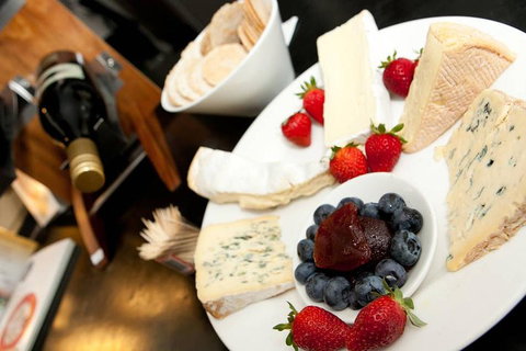 Chauffeur Driven Yarra Valley Group Wine Tour - Up To 7 - Accommodation Bookings 1