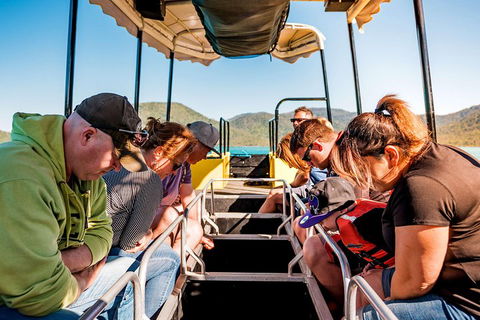 Airlie Beach Glass Bottom Boat Tour - Accommodation Bookings 0
